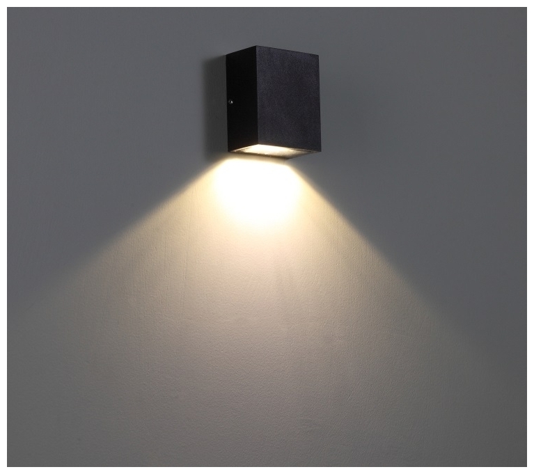 Дизайнерский настенный светильник OKane small