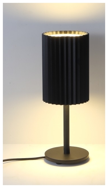 Дизайнерский настольный светильник Casoli